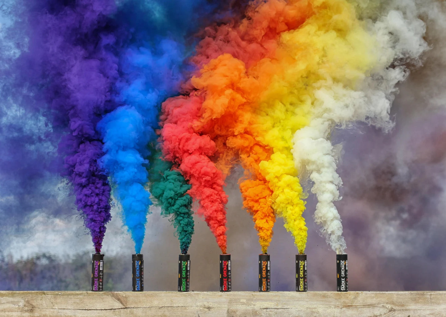 2 x Smoke Flare UB49